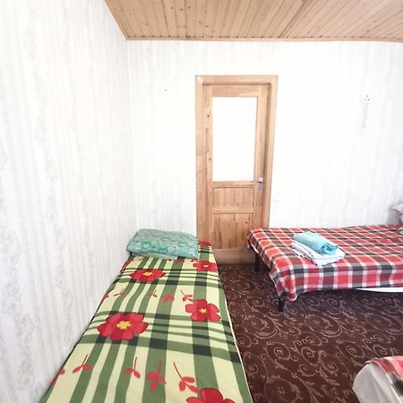 Частный Дом, Р-Н 3 Городской Больницы Čerkasy Esterno foto